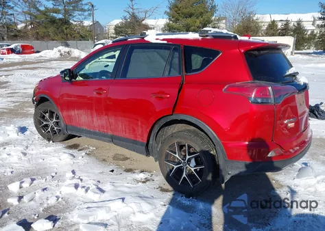 2017 Toyota Rav4 Se z USA, uszkodzony, nr VIN JTMJFREV0HJ137750
